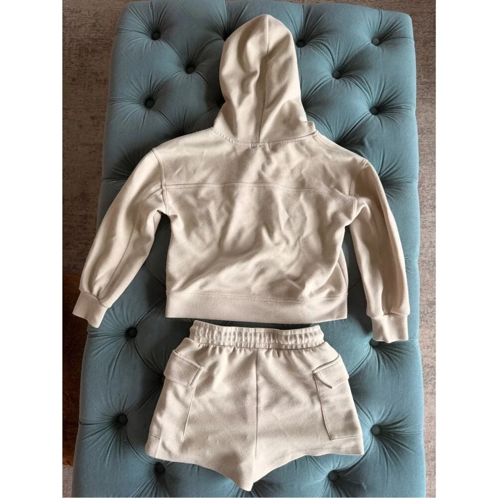 Paisley Lane Sweatshirt and Short Set Size 7 Youth Girls